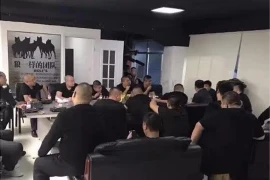 收到要账上门的短信，如何应对和处理